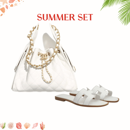 SUMMER SET: CHANEL 25 SMALL HANDBAG GRAINED AND GOLD TONE METAL WHITE 34CM & HERMES ORAN SANDAL BLANC